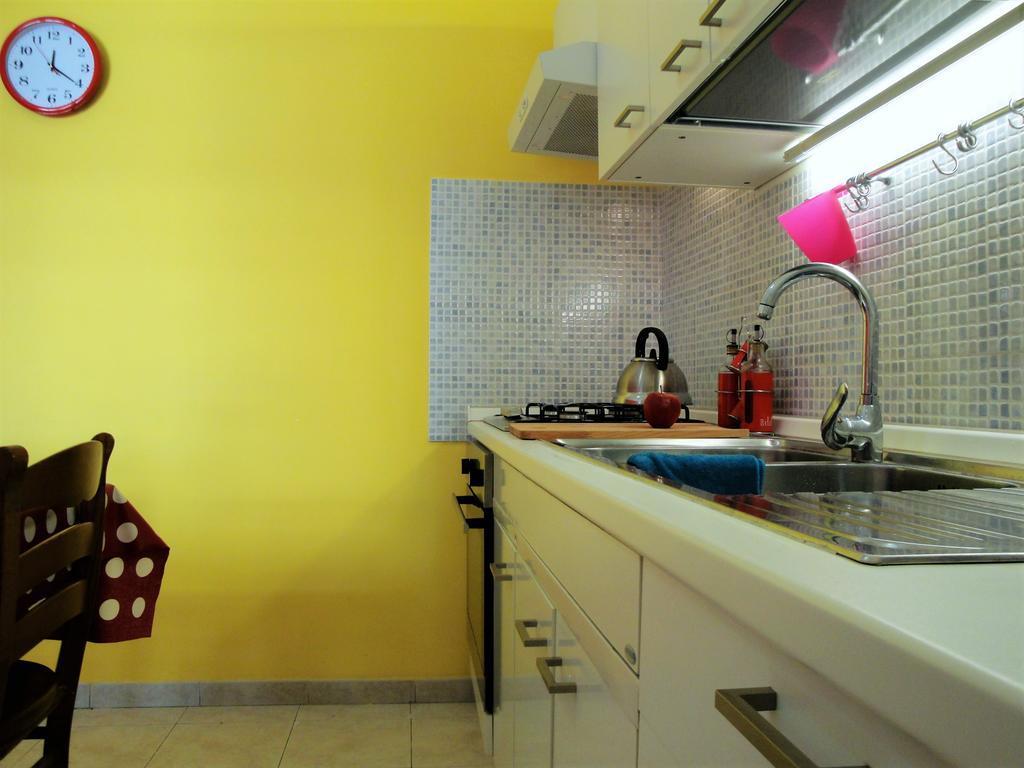 Garibaldi Holiday House Napoli Bagian luar foto