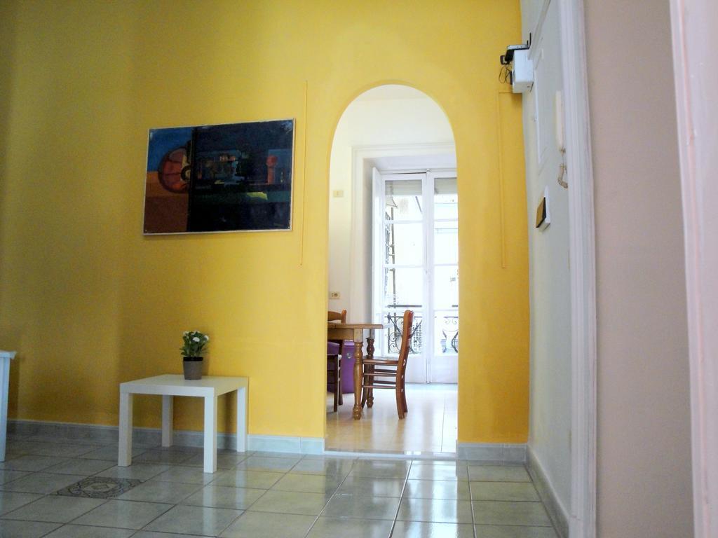 Garibaldi Holiday House Napoli Bagian luar foto