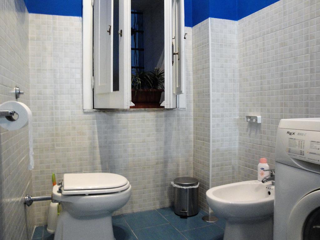 Garibaldi Holiday House Napoli Bagian luar foto