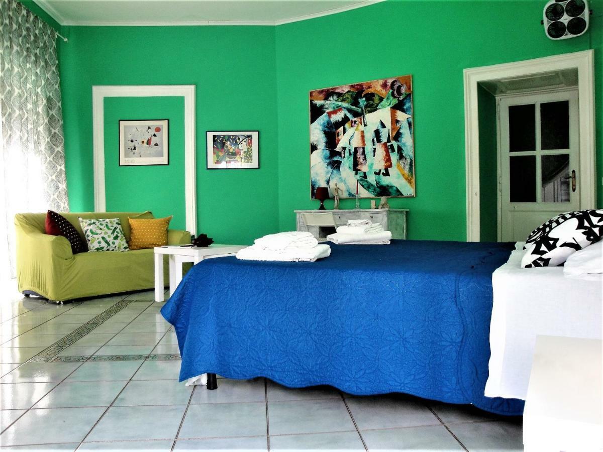 Garibaldi Holiday House Napoli Bagian luar foto